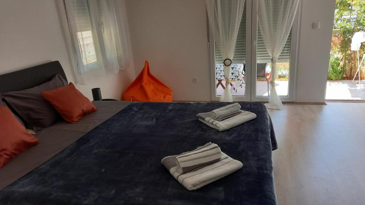 Leona Apartment Vidikovac, Пула Екстериор снимка