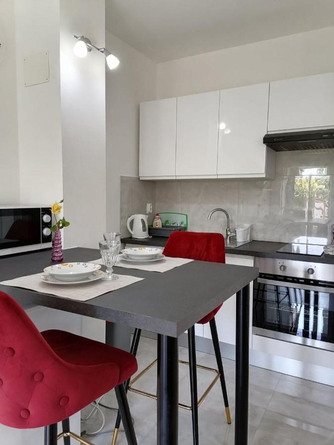 Leona Apartment Vidikovac, Пула Екстериор снимка
