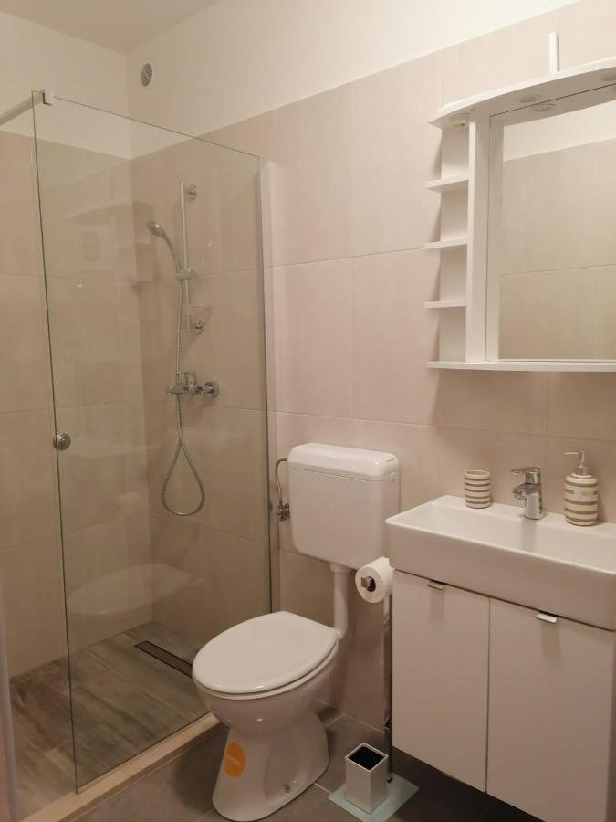 Leona Apartment Vidikovac, Пула Екстериор снимка